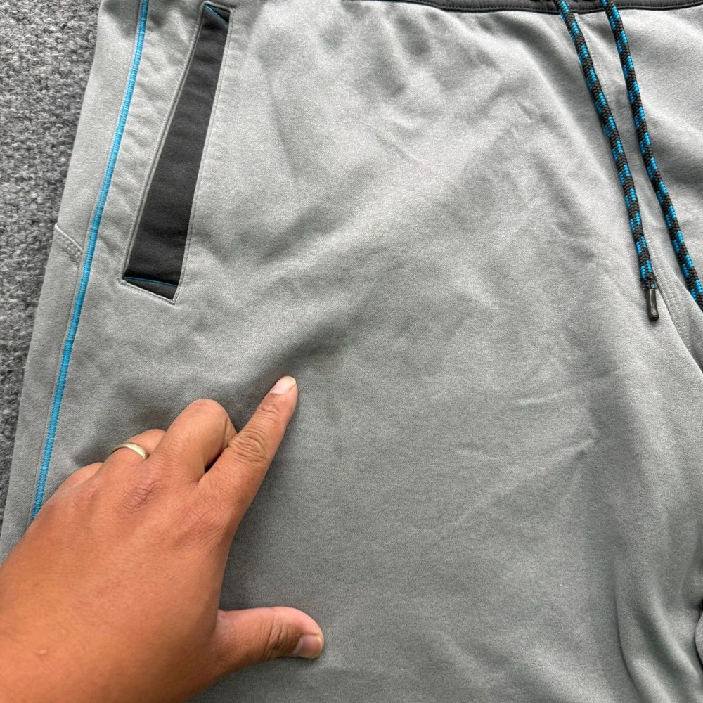 The North Face Shorts Mens XXL Gray Blue Fleece‎ Lined Zipper Pockets Athletic